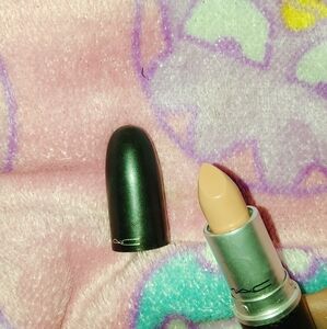 MAC Cosmetics Amplified Lipstick NWOB